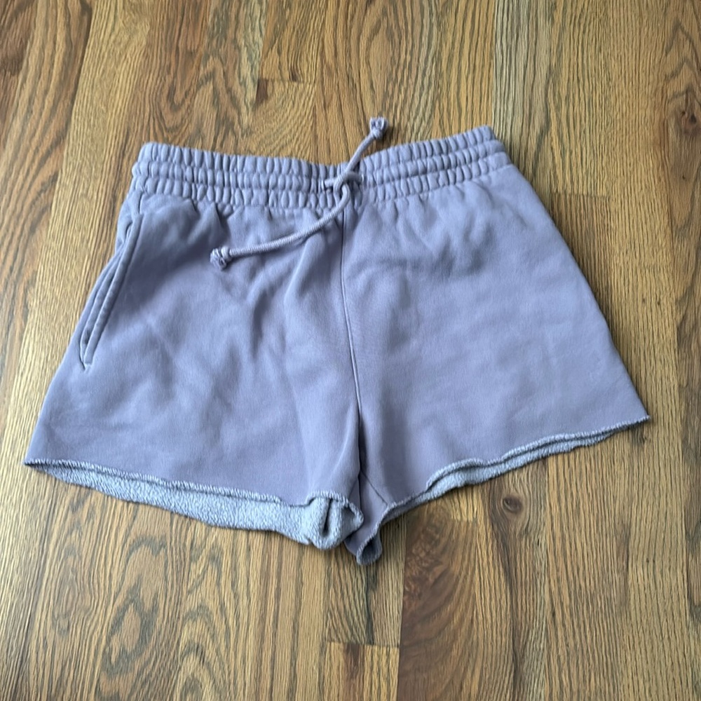 Aritiza sweat shorts, boyfriend style. Size S. Color: Purple